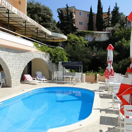 Tepli Bok Bed and breakfast 3*