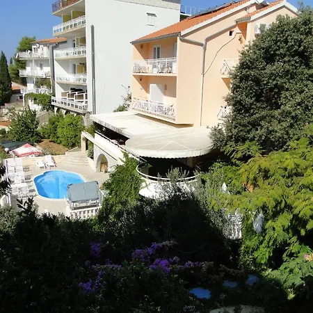 Tepli Bok Bed and breakfast Primošten