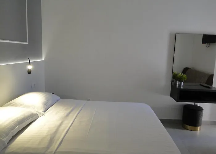 Tepli Bok 프리모스턴